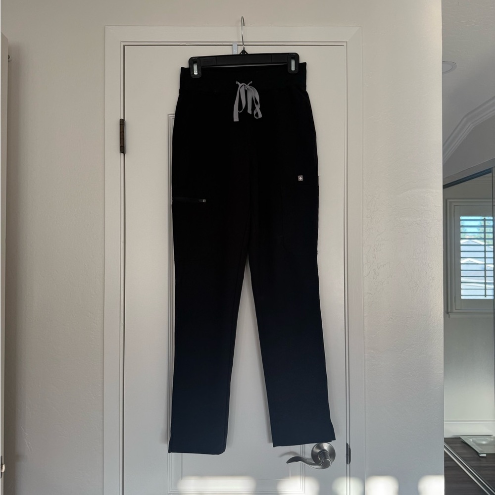 Figs pant